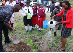 UNDP-REPRESENTATIVE-HONOURED-TO-THE-A-PLANTING-TREE-ACTIVITY