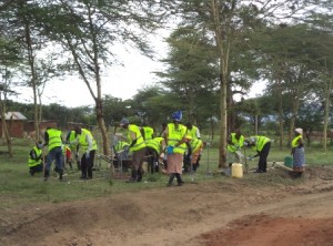 Ikuyuni youth group given tools with safety gear as they prepare to start the Do-nou training at Makueni